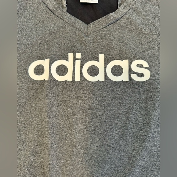 Adidas Climalite Cropped‎ V-Neck T-Shirt Women’s Size Small - Picture 8 of 8